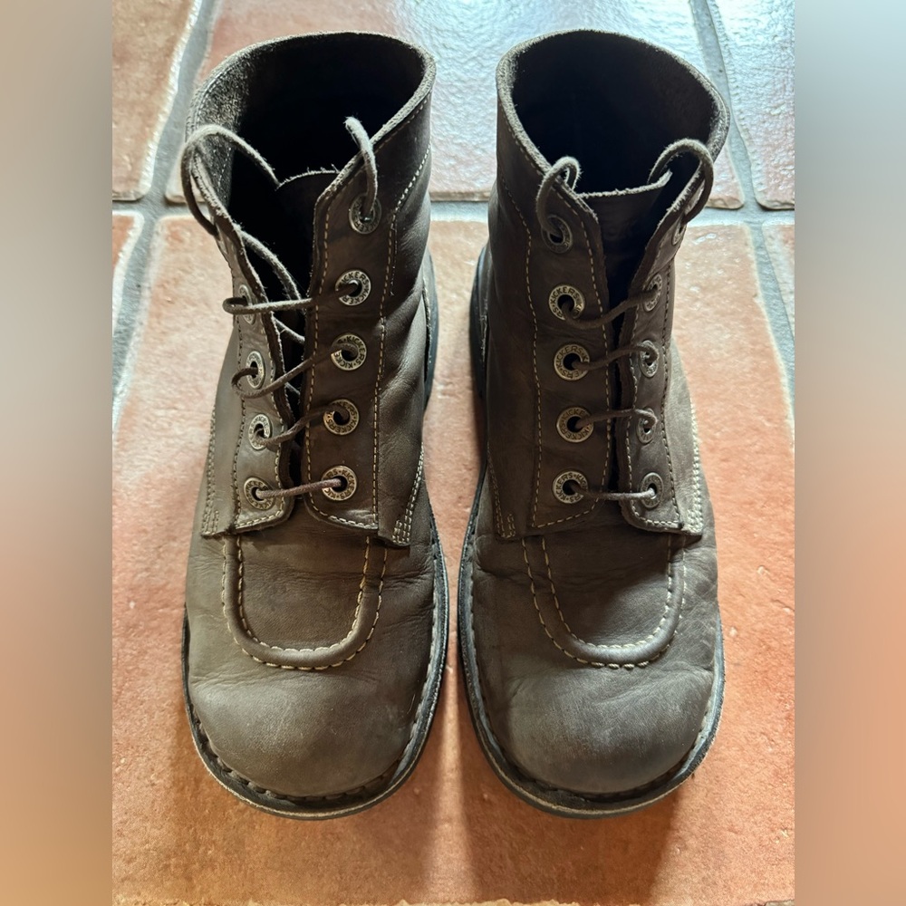 Brown 40 (9) kickers boots